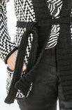 Lana Grossa JACKE IM ZICK-ZACK-HEBEMUSTER Alta Moda Alpaca