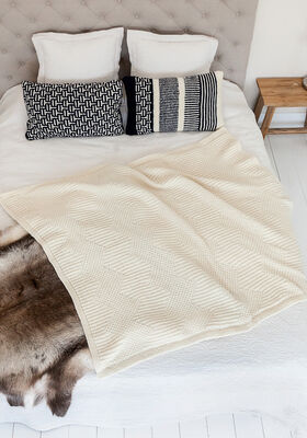 DECKE IM ZACKENMUSTER Alta Moda Cashmere 16 von Lana Grossa