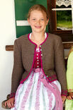 Lana Grossa MÄDCHENJANKER MIT BLUMENBORDÜREN Alpina/Cool Wool Big