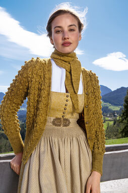 TRACHTEN No. 9 von Lana Grossa