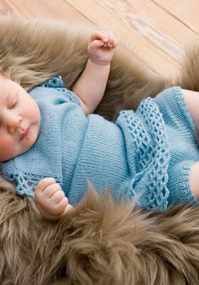KLEID & HOSE Cool Wool Baby  von Lana Grossa