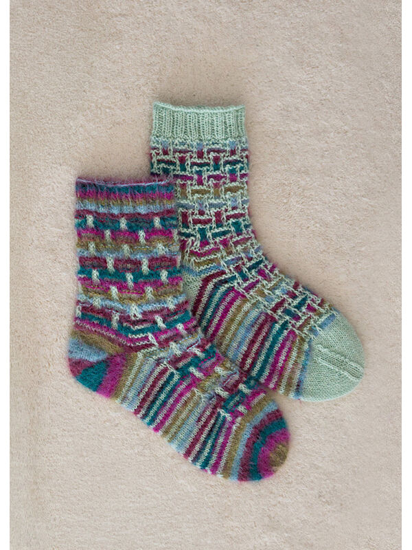 Lana Grossa SOCKEN Cosy Socks Multi Stripes & Meilenweit 4-fach 50g