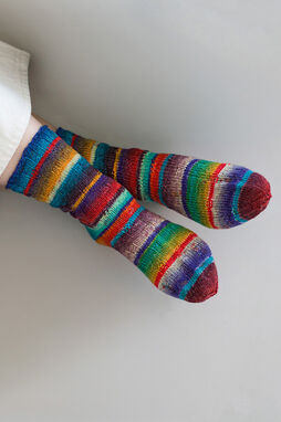 MEILENWEIT Socktober No. 9 von Lana Grossa