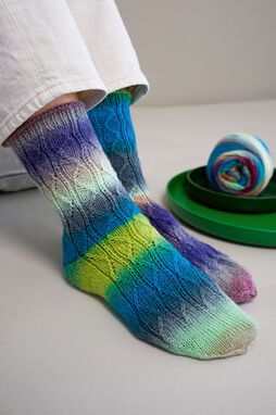 MEILENWEIT Socktober No. 9 von Lana Grossa