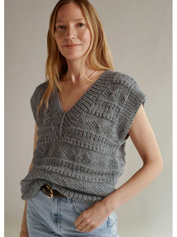 Lana Grossa PULLUNDER IM RECHTS-LINKS-STRUKTURMUSTER Natural Alpaca Classico