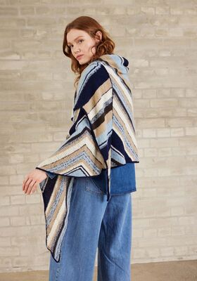 ASYMMETRISCHES DREIECKSTUCH Cool Wool Lace & Soffio von Lana Grossa