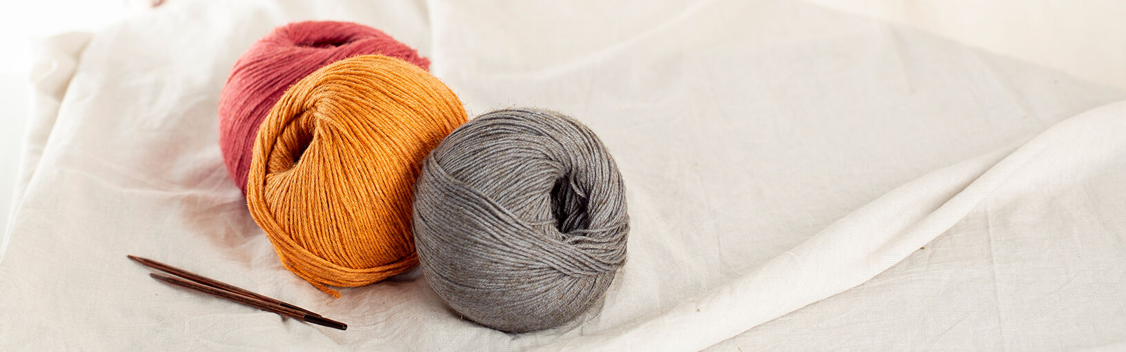 HOCHWERTIGE QUALITÄT & KREATIVES STRICKDESIGN Modellpakete<br>Kinder | Babies & Minis (bis Gr. 98) | Jacken & Westen