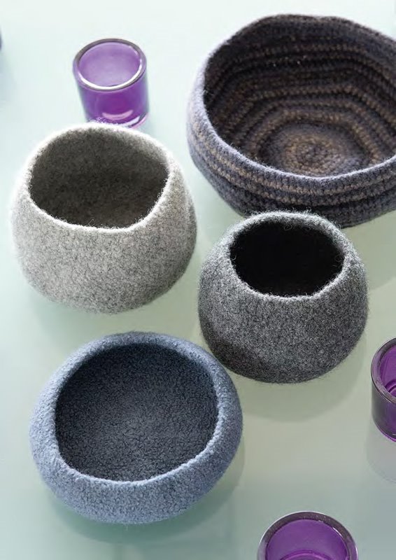 Lana Grossa Blaugraue Filzschale FELTRO