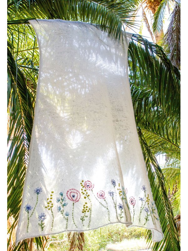 Lana Grossa PLAID MIT BLÜTENSTICKEREI Silkhair