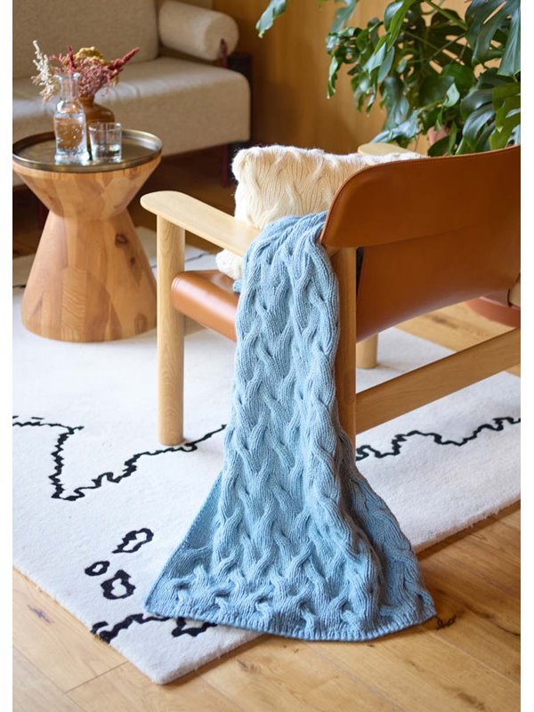 DECKE IM VERSETZTEN RIPPENZOPFMUSTER Alta Moda Alpaca von Lana Grossa