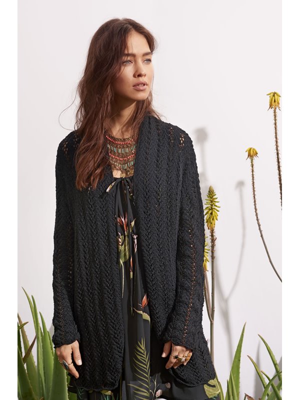 JACKE IM BOGENLOCHMUSTER Linarte von Lana Grossa
