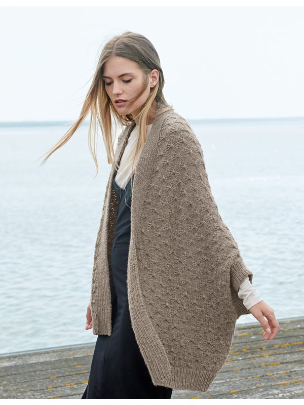 Lana Grossa CAPE-JACKE IM SCHMETTERLINGSMUSTER Alta Moda Alpaca