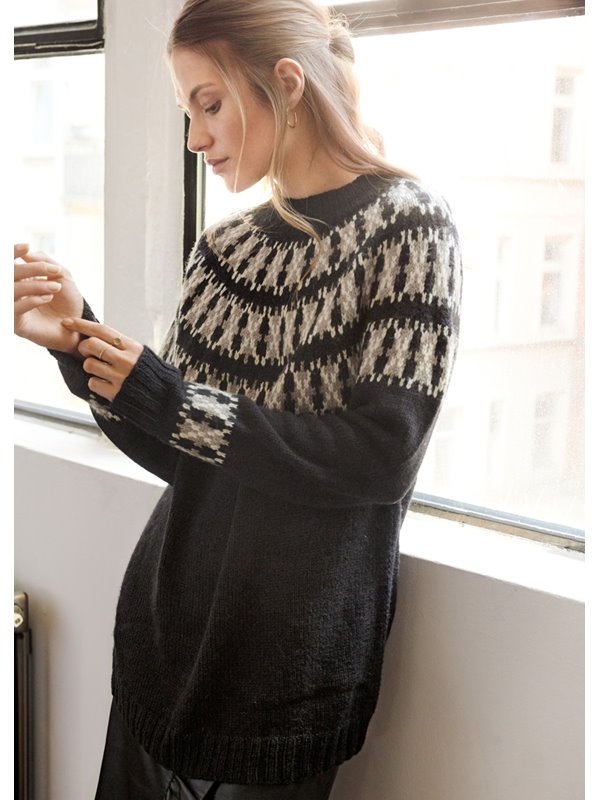 PULLI MIT RUNDPASSE IM JACQUARDMUSTER Tre Seta von Lana Grossa