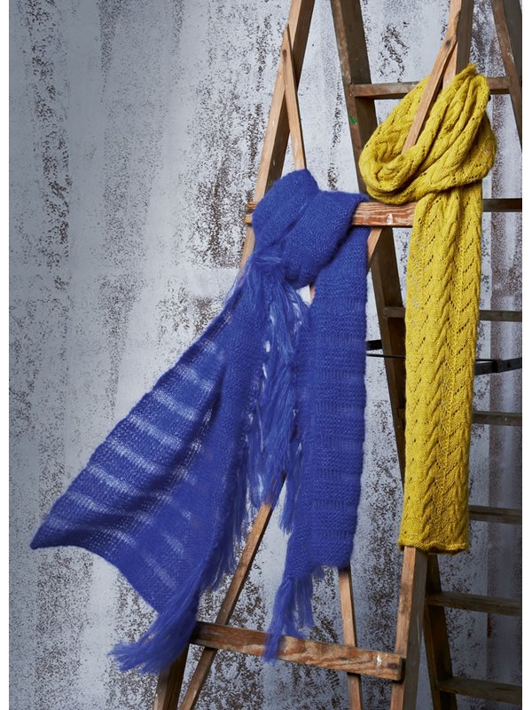 SCHAL IN QUERRIPPEN MIT FRANSEN Silkhair von Lana Grossa