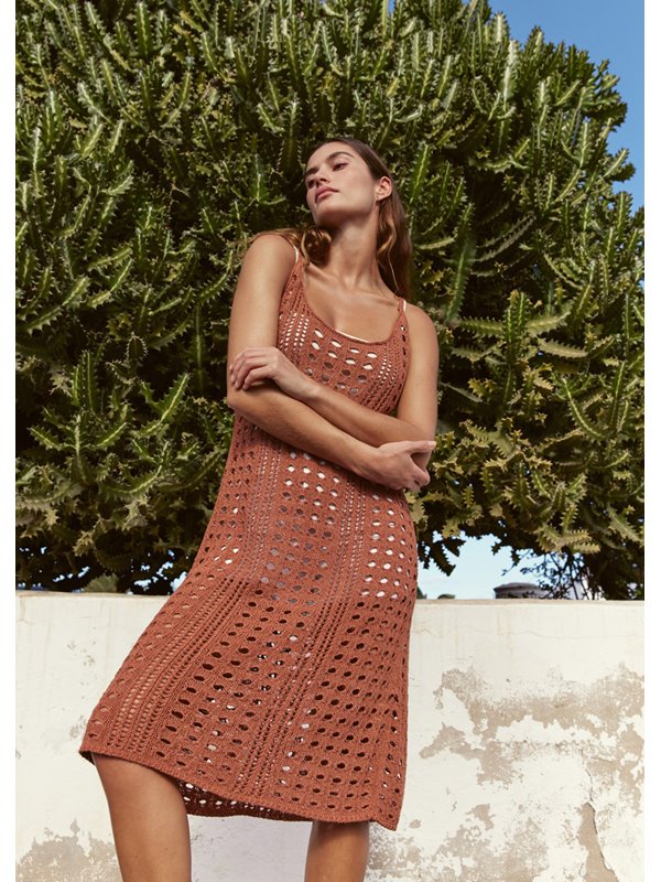 KLEID IM LOCHMUSTER Solo Lino von Lana Grossa