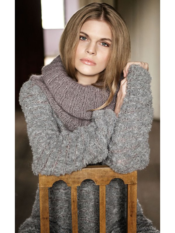 Lana Grossa ROLLKRAGEN IN RIPPEN Silkhair