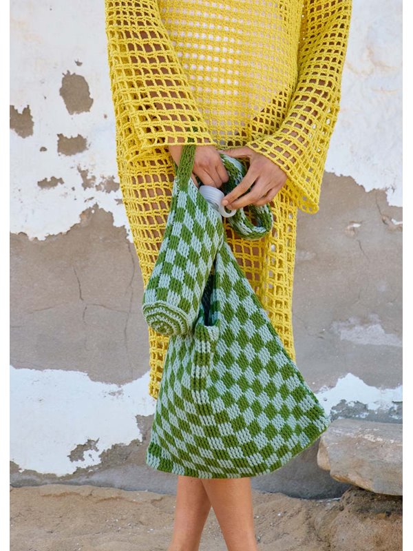 FLASCHENTASCHE IM KAROMUSTER IN RELIEFSTÄBCHEN Promessa von Lana Grossa