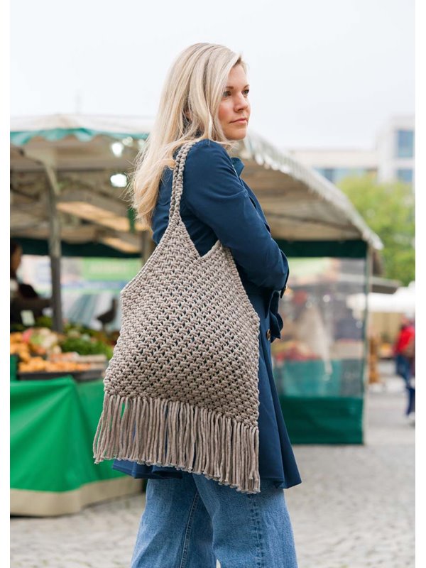 TASCHE IN MAKRAMEE-TECHNIK The Tube von Lana Grossa