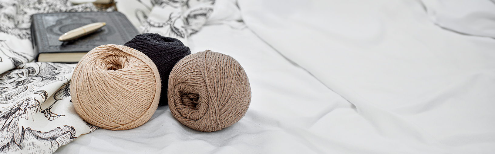HOCHWERTIGE QUALITÄT & KREATIVES STRICKDESIGN Modell Pakete<br>Damen | Kleider & Tuniken